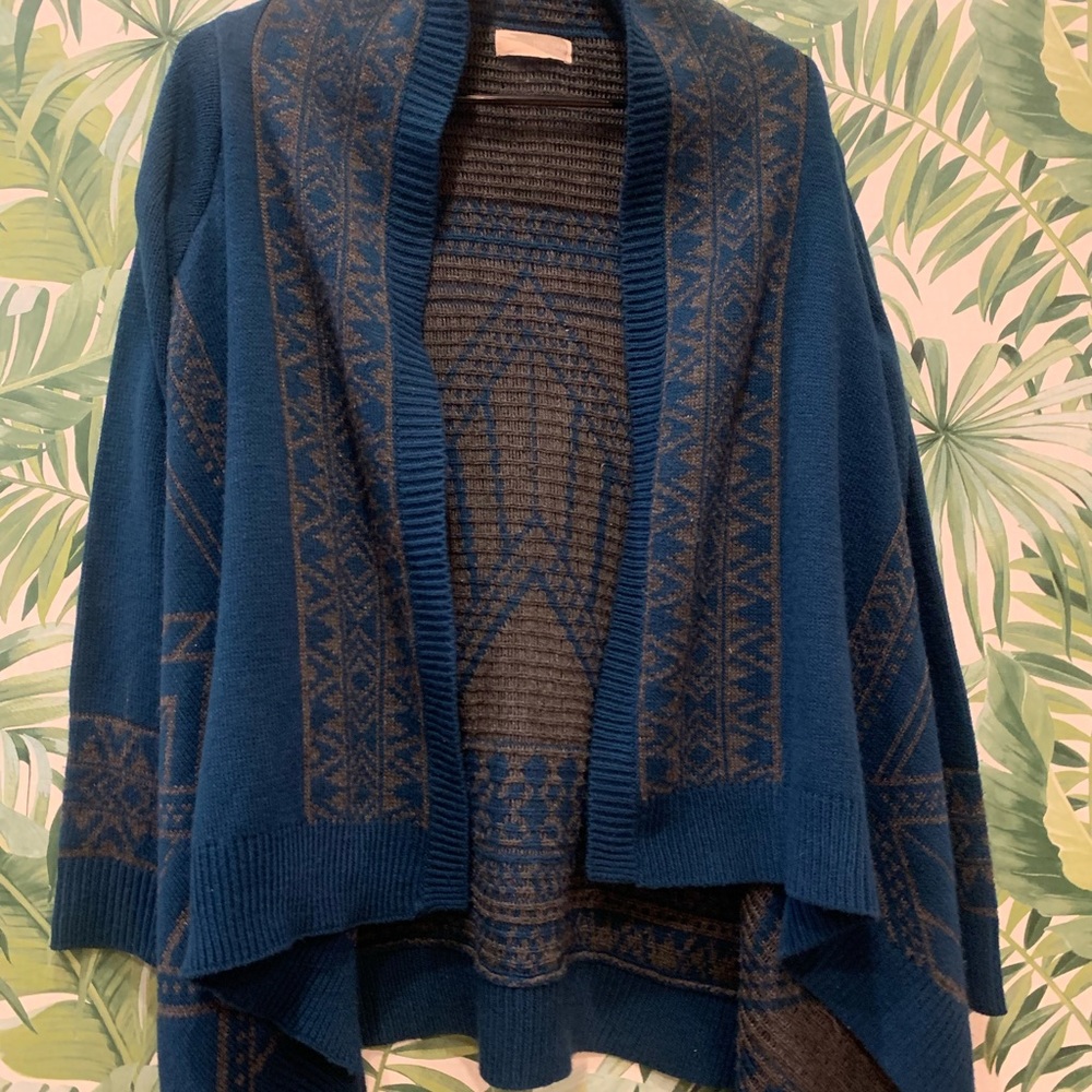 Blue and gray sweater women’s small